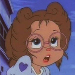 Meet your Posher, Alicia